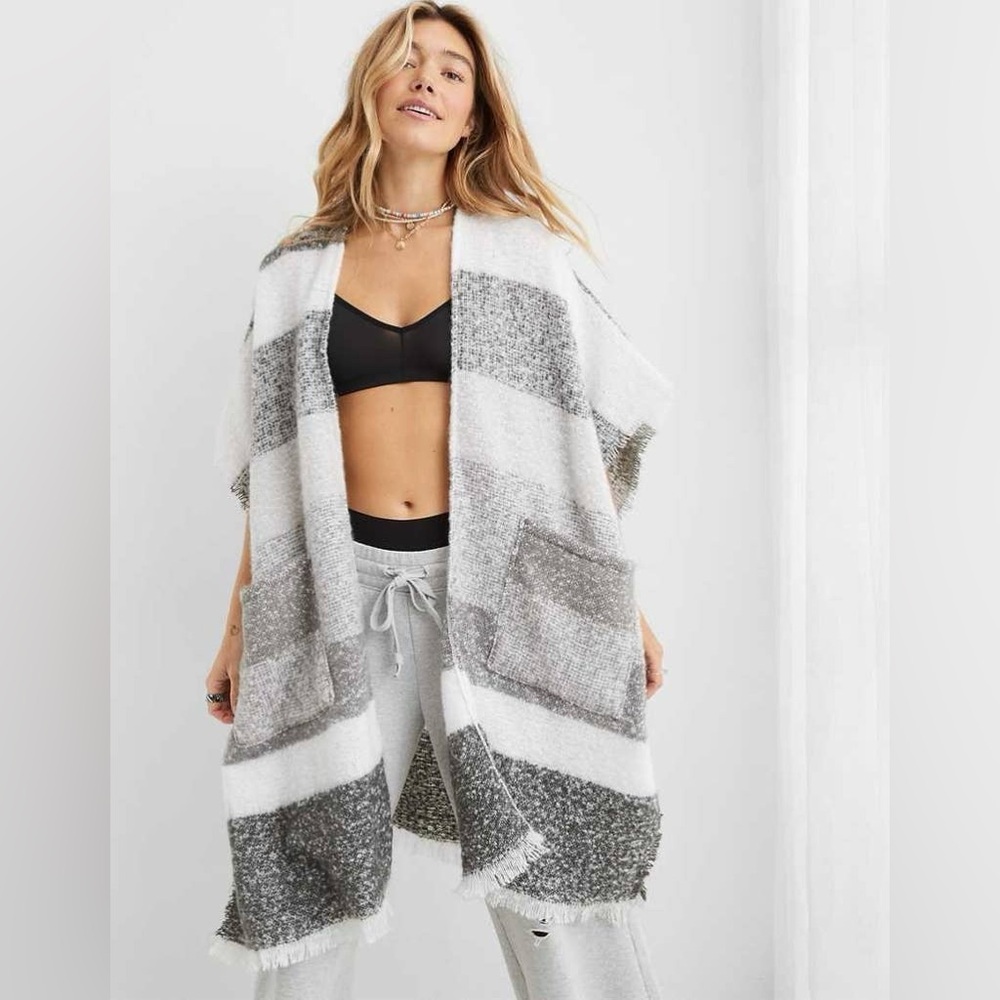 Aerie Textured Gray and White Knit Cardigan